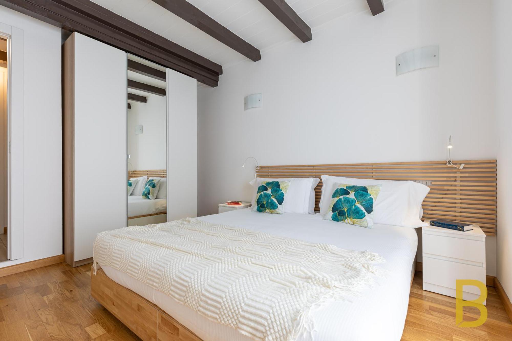 Beplace Apartments In Porta Venezia — Photos 1
